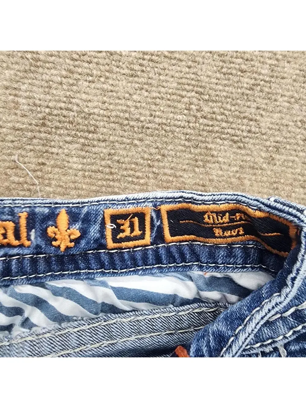 EUC Rock Revival evil mid rise womans jeans factory distressed 31 - Picture 6 of 8